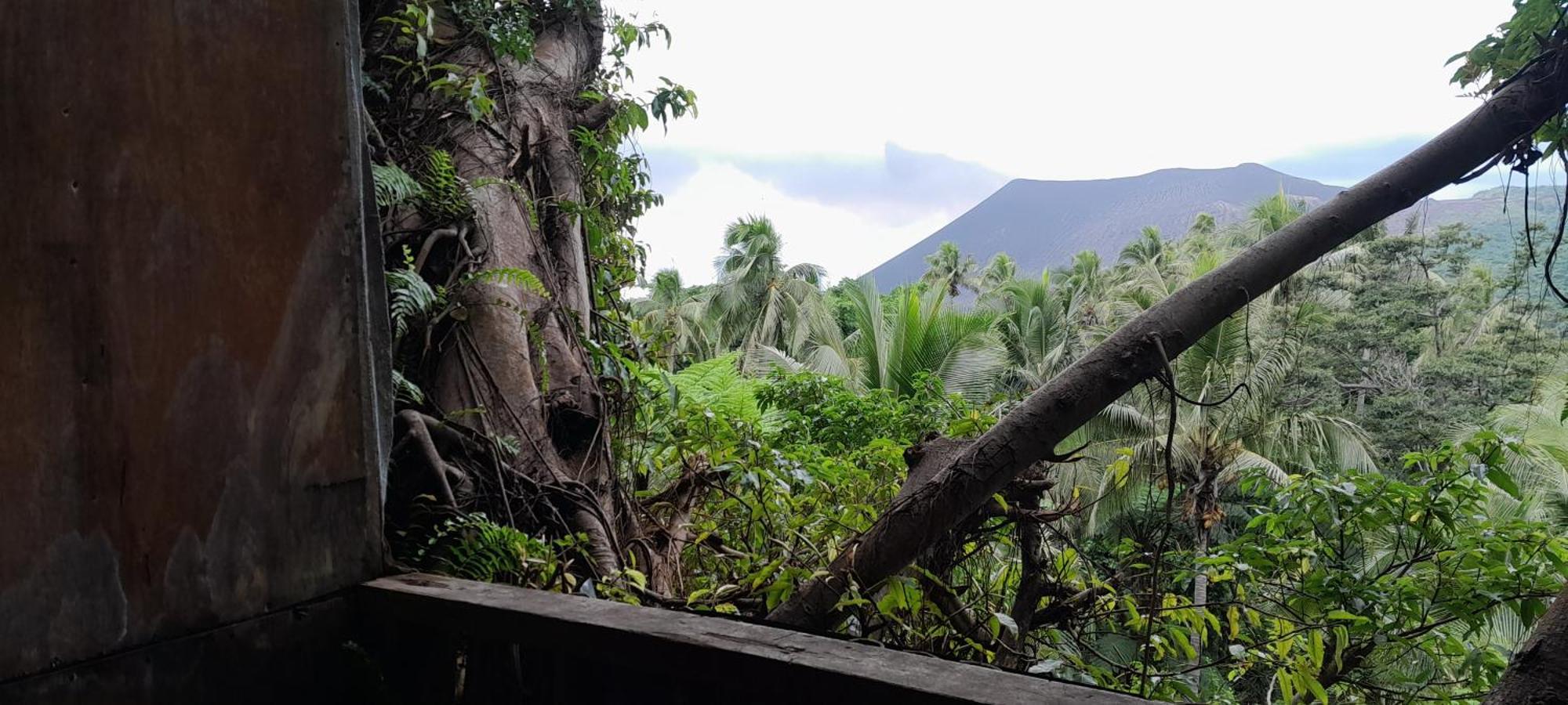 Yasur View Bungalow And Tree House Hotel White Sands Exterior photo